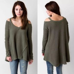 Free People Cold Shoulder Sweater
Size XS